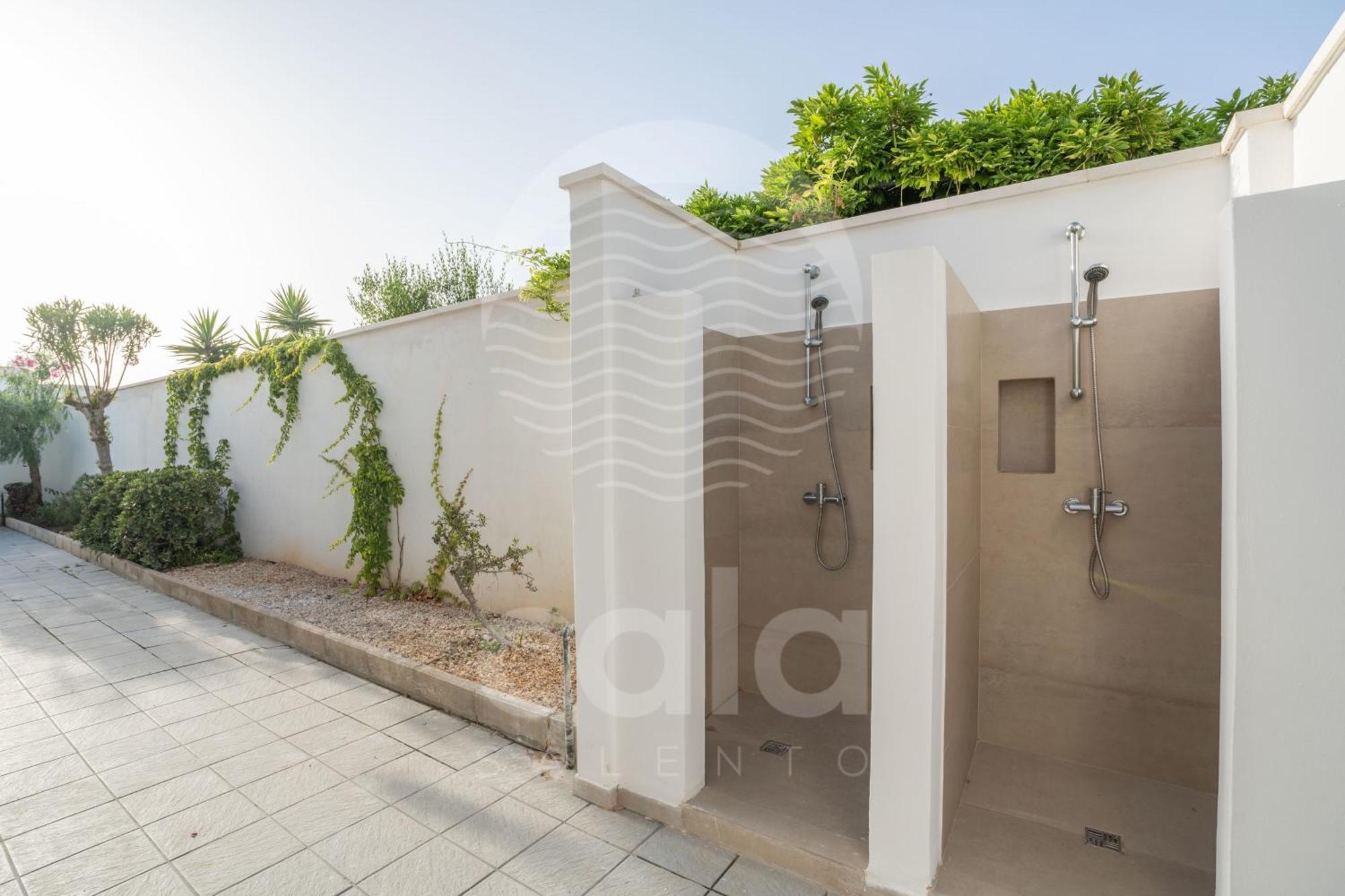 Villa Waterfront By Cala Salento Porto Cesareo Eksteriør billede